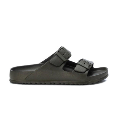 Sandalias planas  XTI 142549 en kaki para hombre