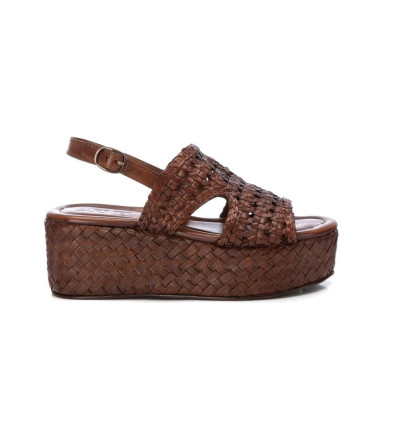 Sandalias con plataforma Carmela 161636 en taupe para mujer