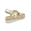 Sandalias planas Stonefly Elody 9 216130 en oro para mujer