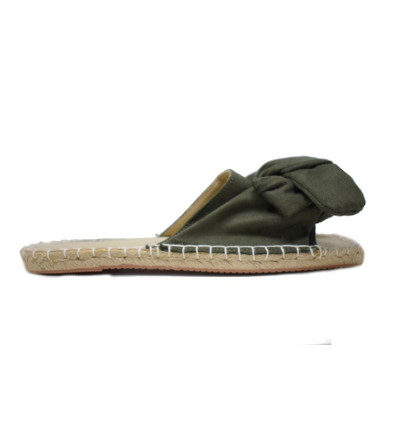 Sandalias planas Isteria 9071 en caqui para mujer