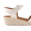 Sandalias con cuña Chamby 899 en blanco para mujer