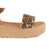 Sandalias con cuña Chamby 327 en leopardo para mujer