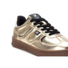 Zapatilla deportiva Xti 143384 en oro para mujer