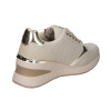 Zapatilla deportiva Xti 143071 en beige para mujer