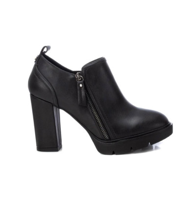 Zapatos de tacón XTI 142989 en negro para mujer