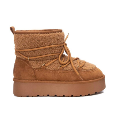 Botines snow XTI 142941 en camel para mujer