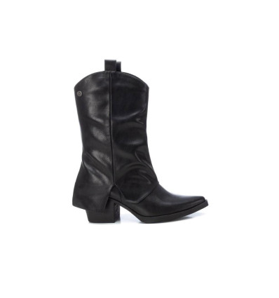 Botines western XTI 143467 en negro para mujer