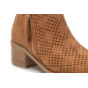 Botines calados XTI 143961 en camel para mujer