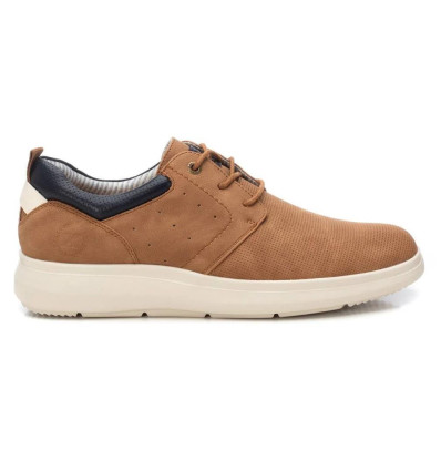 Zapatos con cordones XTI  143760 en camel para hombre