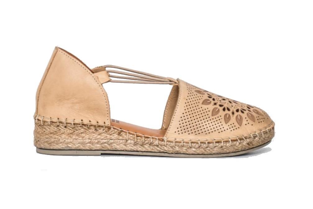 Alpargatas planas Top 3 Shoes SR25498 en beige para mujer