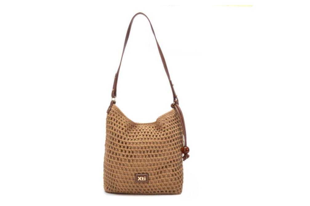 Bolso de hombro tipo shopper para mujer XTI 184599 taupe