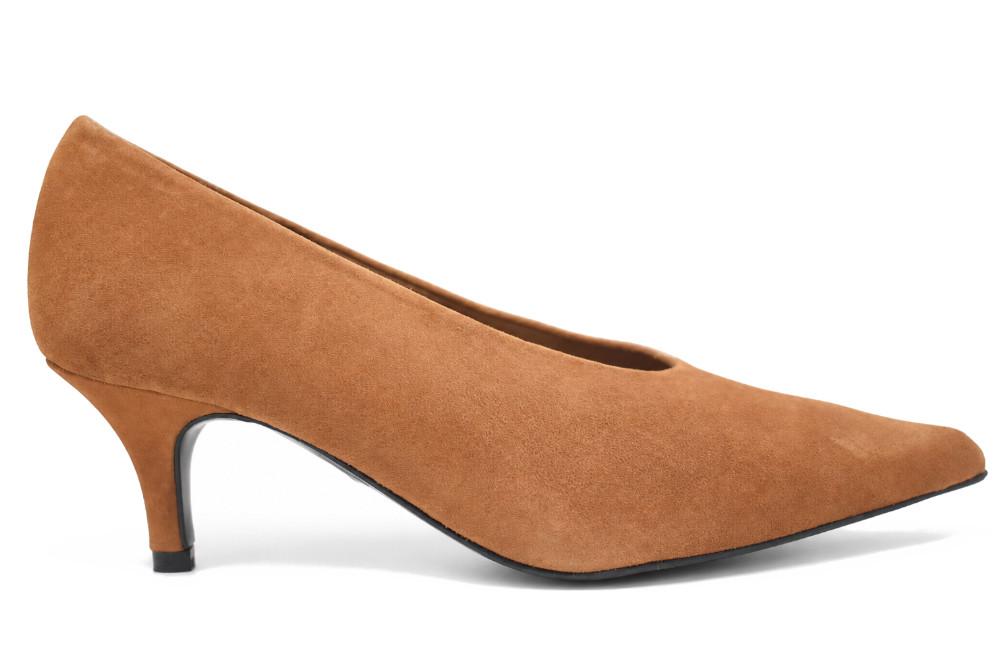Zapatos de fiesta mujer Joni 31130 camel de tacón bajo
