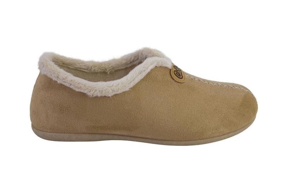 Zapatillas de casa cerradas Cabrera 3002 en tierra