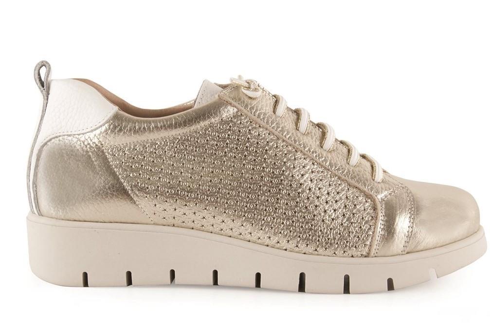 Zapatilla deportiva Chamby 11 en color platino para mujer