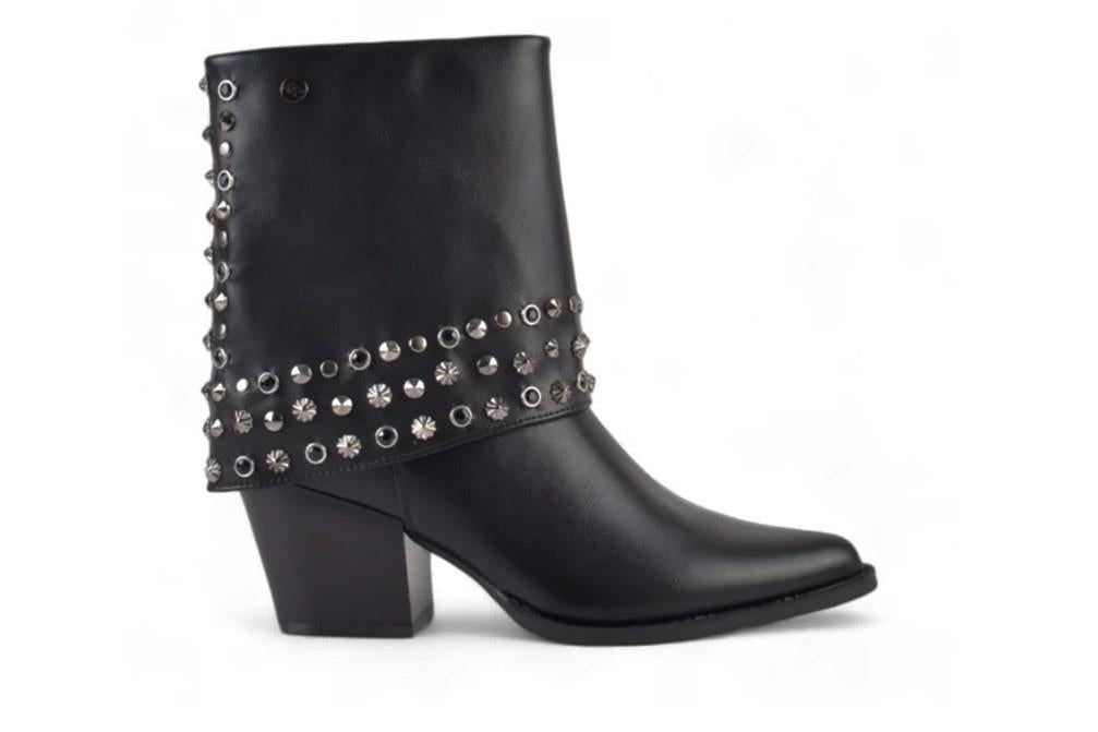 Botines con solapa Isteria 24214 en negro para mujer