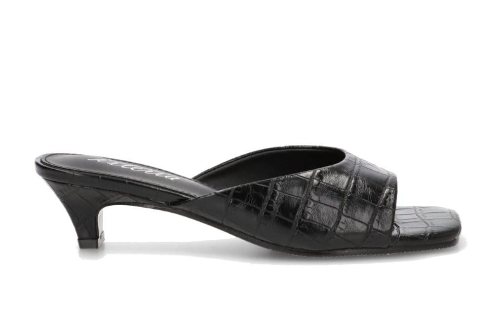 Sandalia mule ISTERIA 1099 Negro para mujer de tacón bajo
