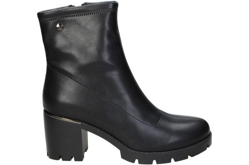 Botines con tacón Isteria 611 en negro