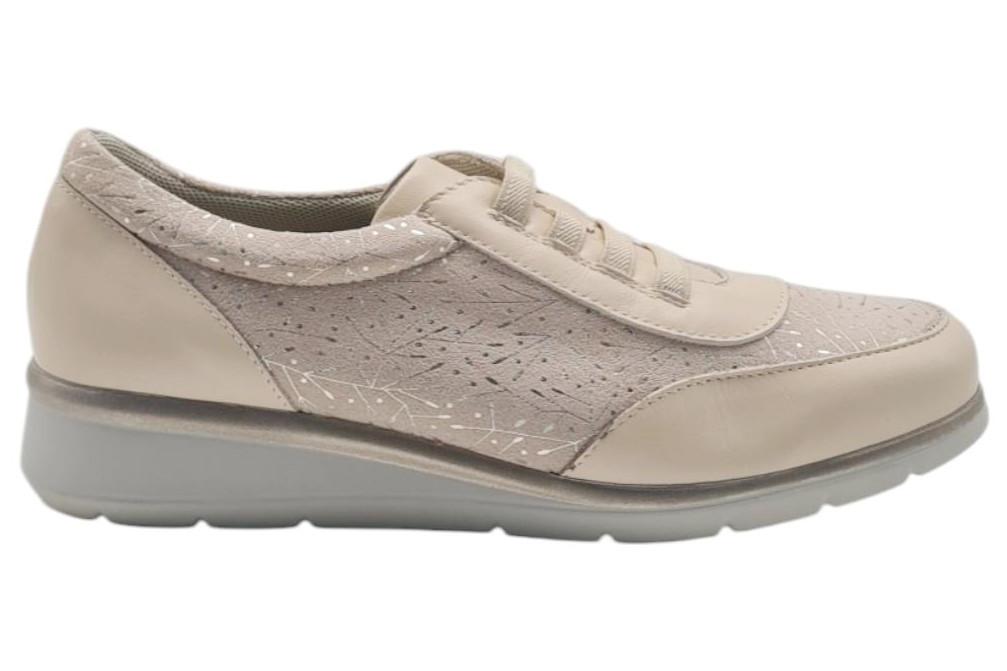 Zapatos deportivos Pitillos 11034 en color beige para mujer