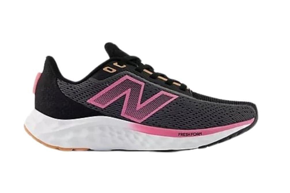 Zapatillas New Balance WARISYC4 en negro para mujer
