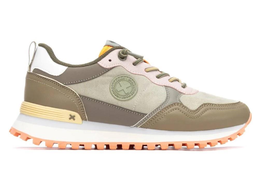 Zapatillas deportivas XTI en caqui