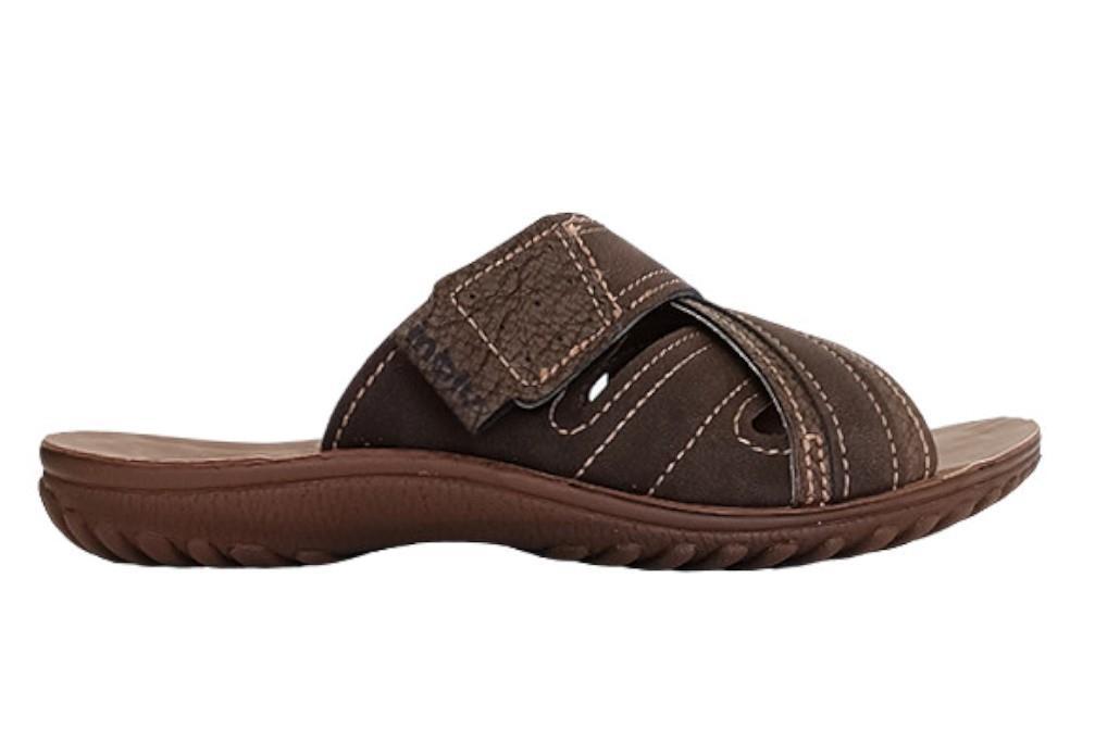 Sandalias planas inblu FN000105 en marrón para hombre