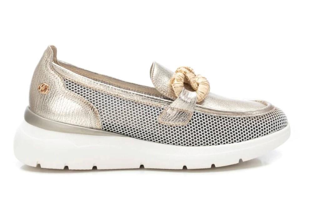 Mocasines Carmela 162270 en oro para mujer