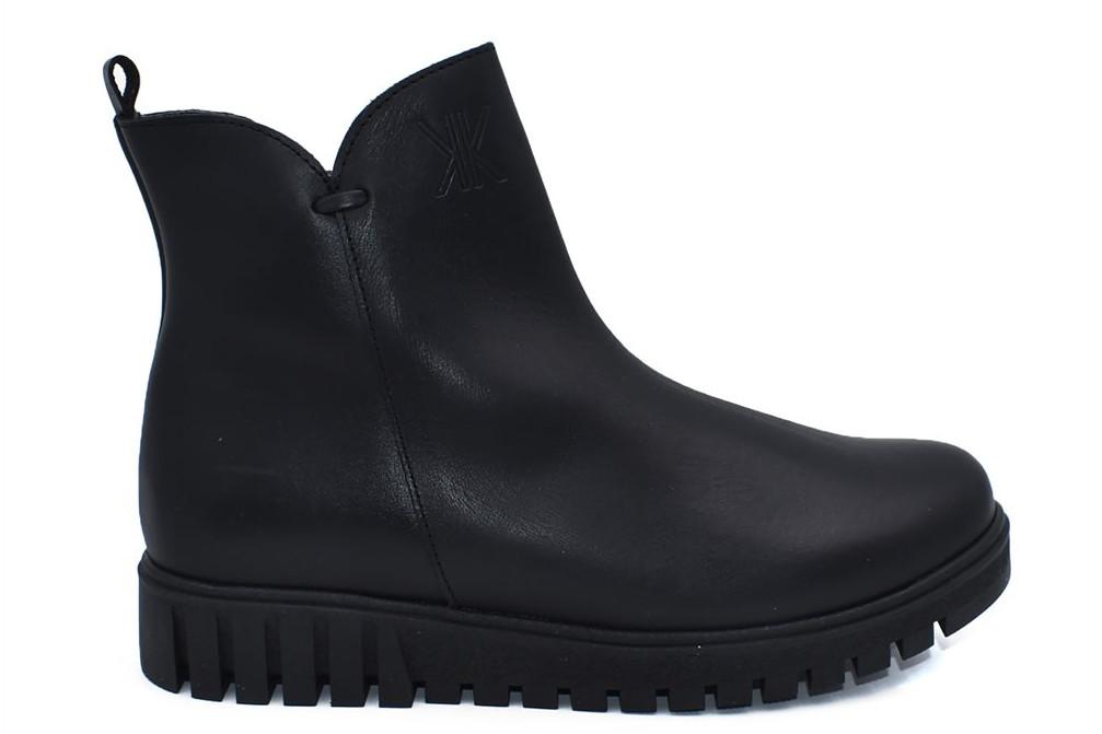 Botines cómodos Cokketa 8300 en negro