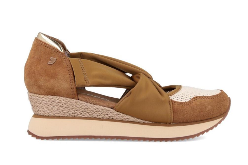 Zapatillas deportivas abiertas Gioseppo VUKA para mujer en camel - Bailarinas