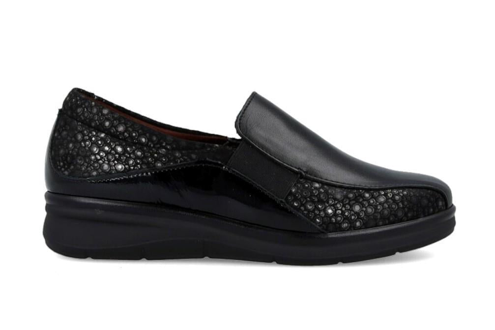 Mocasines cómodos Pitillos 10702 de color negro