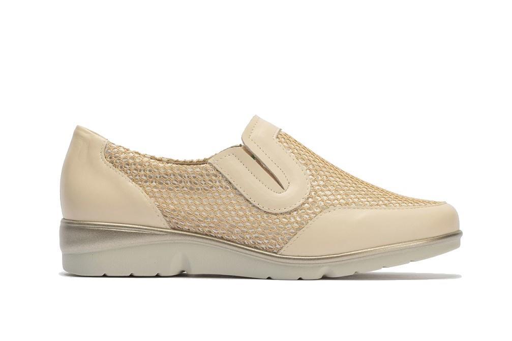 Mocasín Pitillos 5761 en crema para mujer