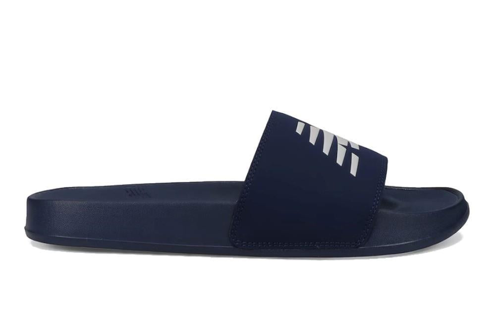 Chanclas de piscina New Balance SUF200C3 en azul marino para hombre
