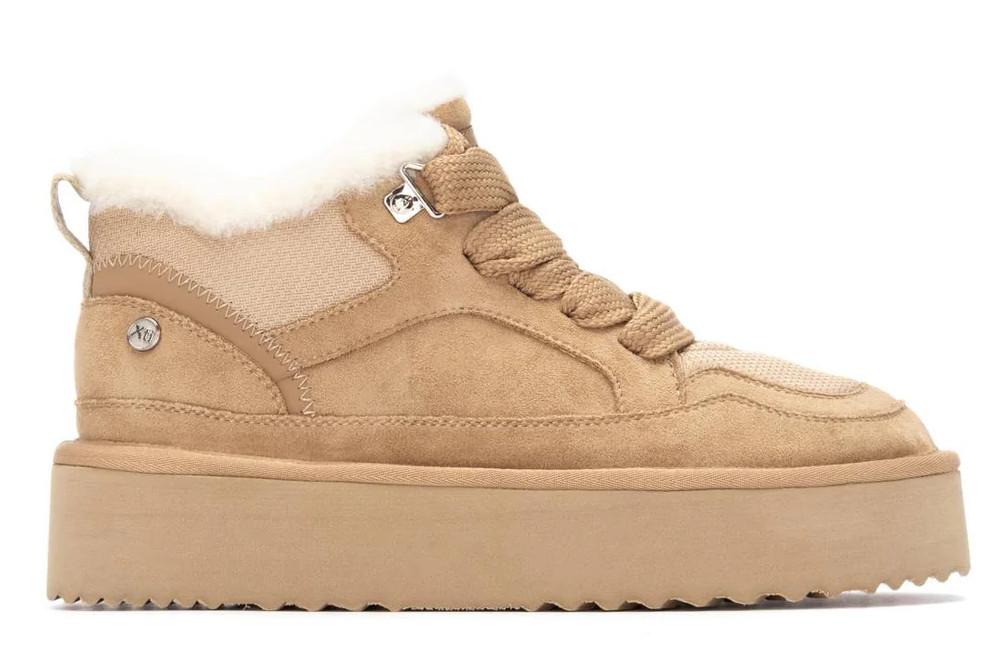 Zapatillas snow XTI 144338 en color beige