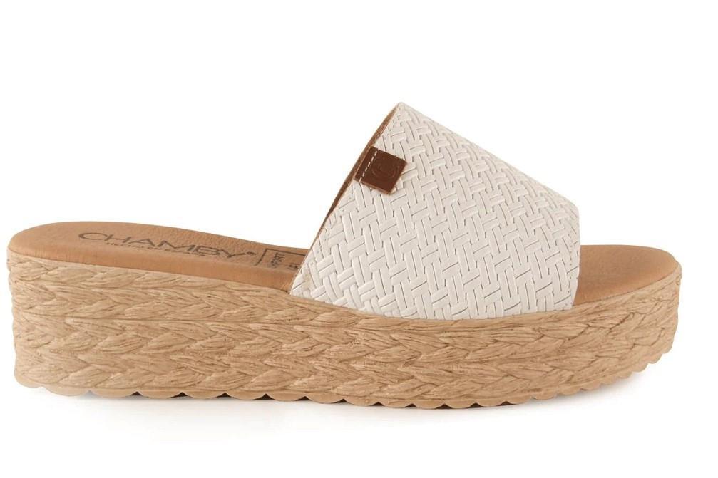 Sandalias con cuña Chamby 326 en blanco para mujer