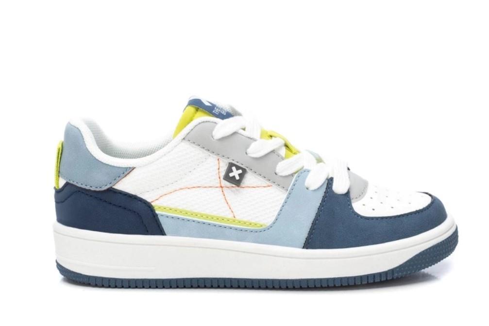 Zapatilla deportiva XTI 150718 para niña en color jeans