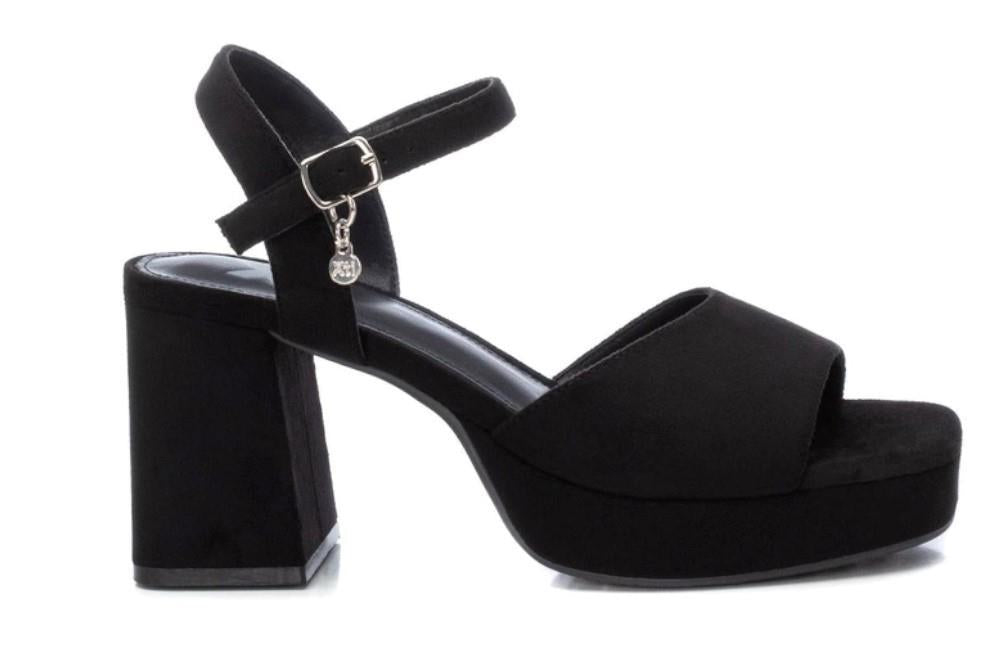 Sandalia XTI 141471 en negro para mujer