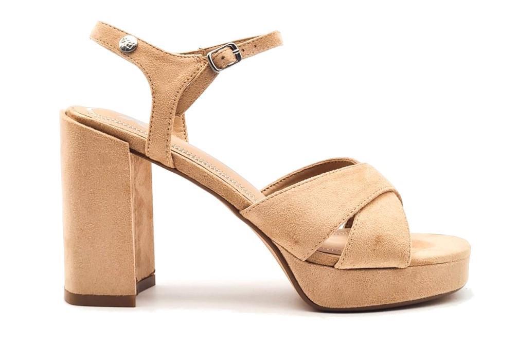 Sandalias de tacón XTI 142797 en beige para mujer