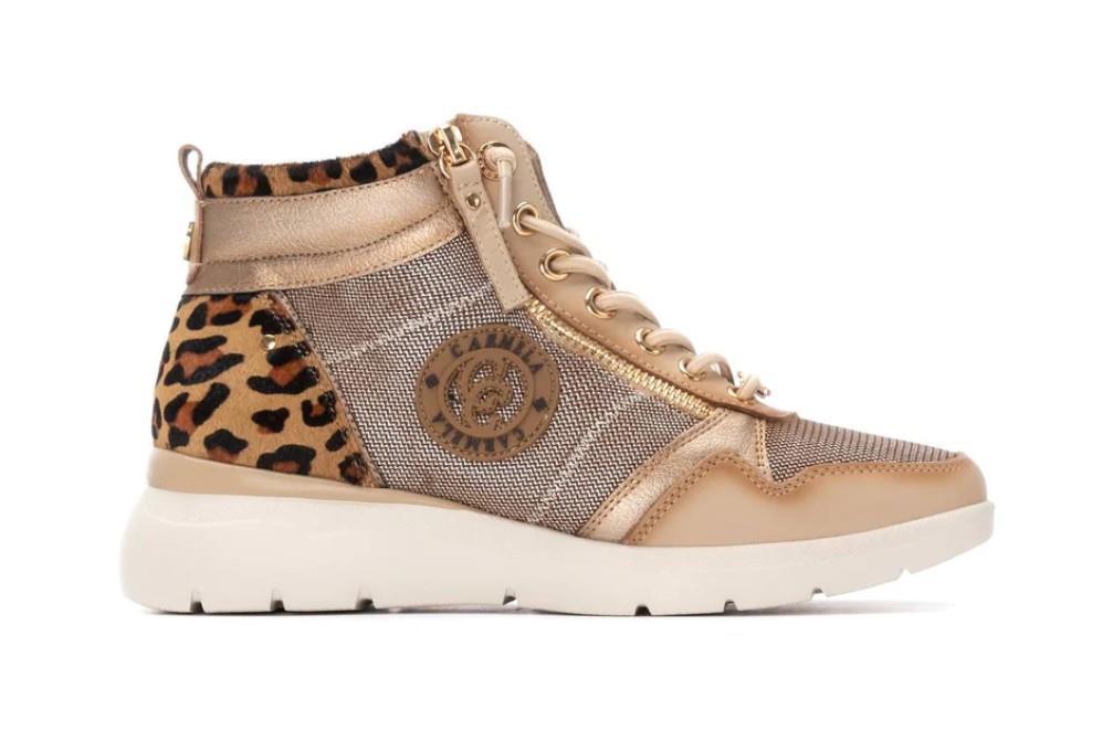 Botín deportivo Carmela 162514 en color beige