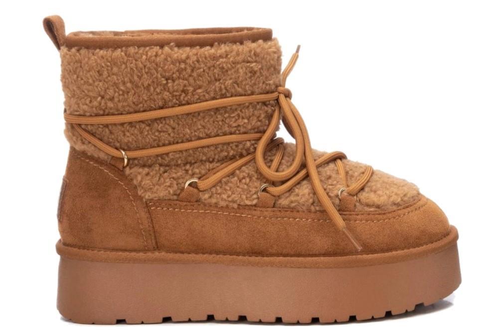 Botines snow XTI 142941 en camel para mujer