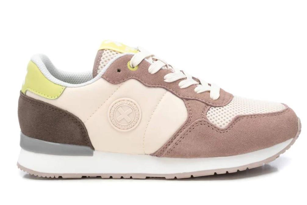 Zapatillas deportivas XTI 143608 en beige para mujer