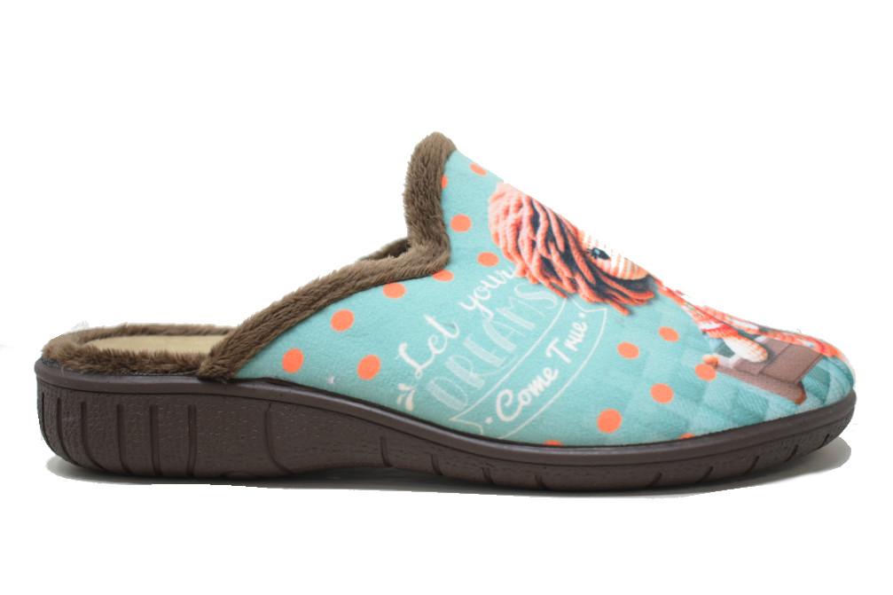 Zapatillas de Casa destalonadas Calusa 920 estampado muñeca