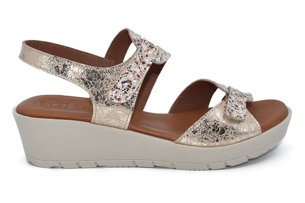 Sandalias con cuña de Pie de Angel 857 en beige para mujer