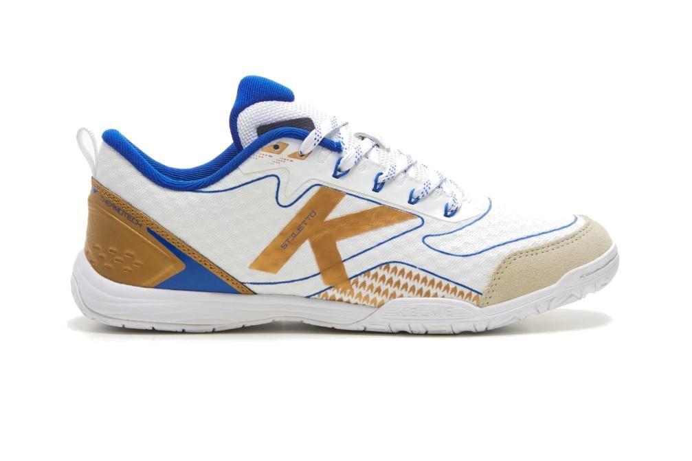 Zapatilla de Fútbol Sala Kelme Stiletto 55967 en color Blanco y Oro para hombre