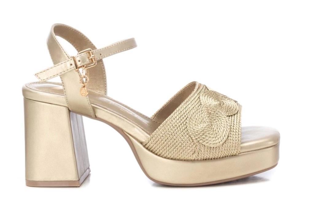 Sandalias tacón XTI 142845 en oro para mujer