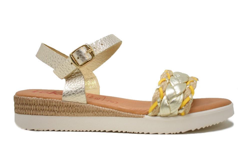Sandalias planas Tekila 1267 en platino para mujer