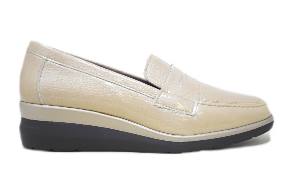 Mocasines planos Pitillos 10735 de color piedra