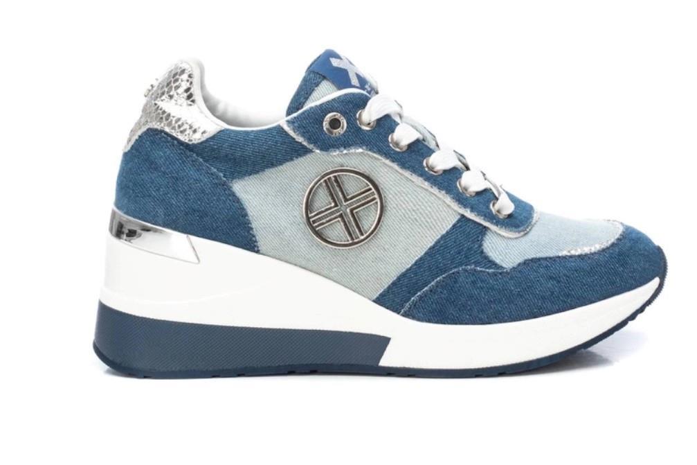 Zapatillas deportivas XTI 142651 para mujer en jeans