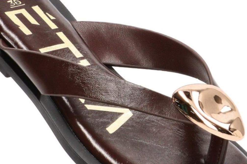 Chanclas de Dedo ETIKA 10108 Chocolate para Mujer | Sandalias Planas de Playa y Verano