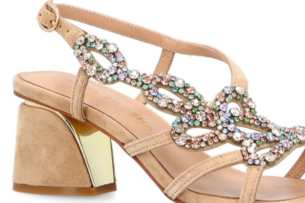 Sandalias de fiesta Alma en Pena V240715 con pedrería en color beige