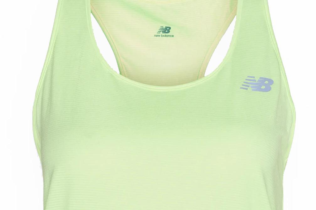 Camiseta New Balance Sport Essential WT41220 en verde