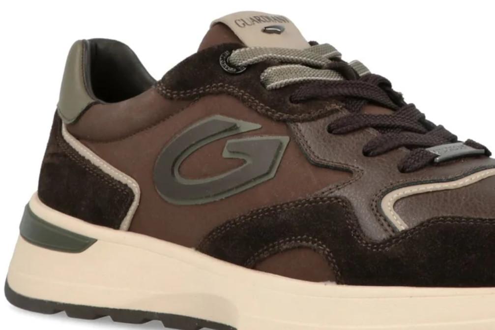 Zapatillas deportivas Guardiani Levante GM62001A de hombre en marrón